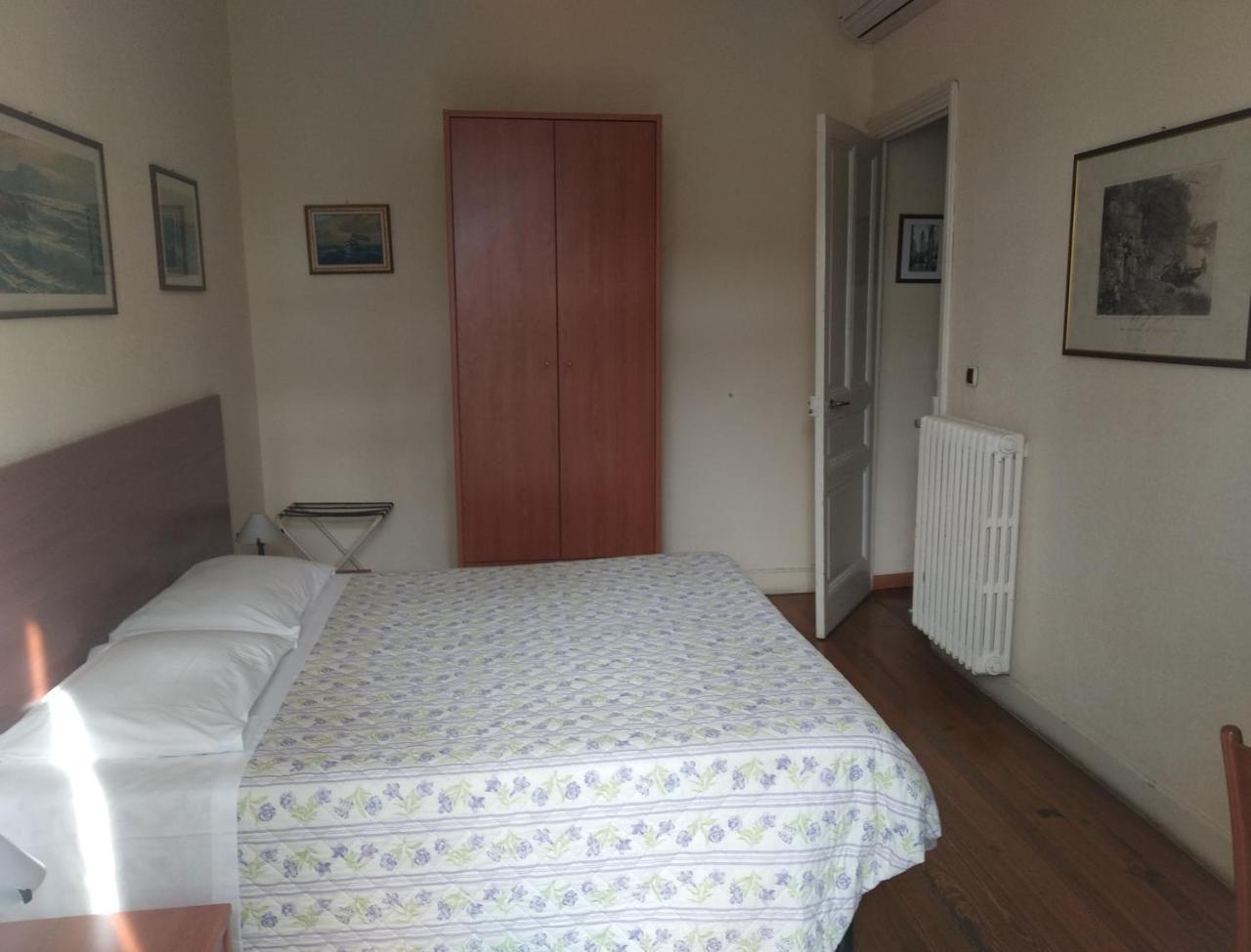 Hotel Lucciola Bordighera Eksteriør billede