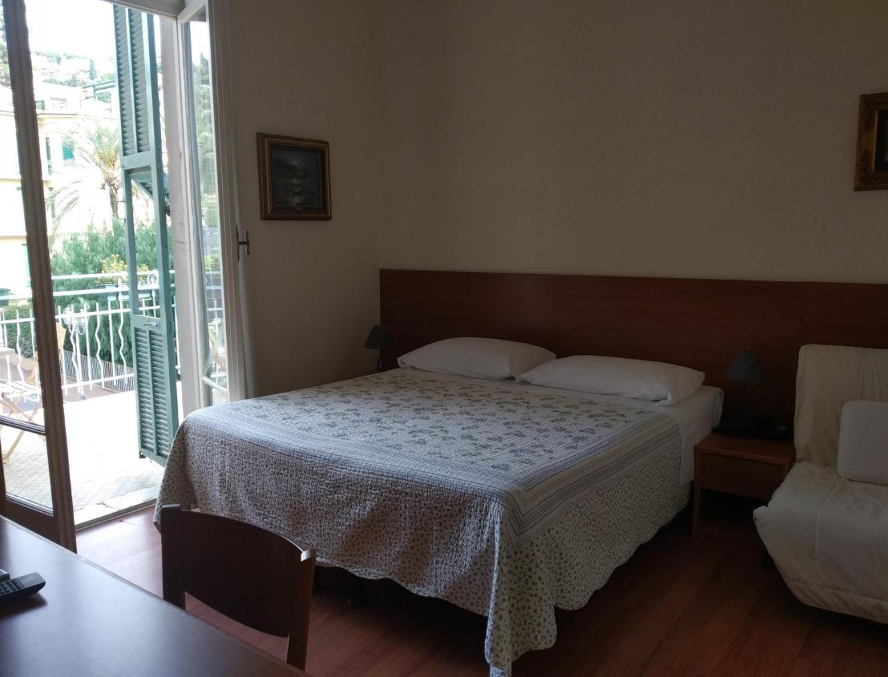 Hotel Lucciola Bordighera Eksteriør billede