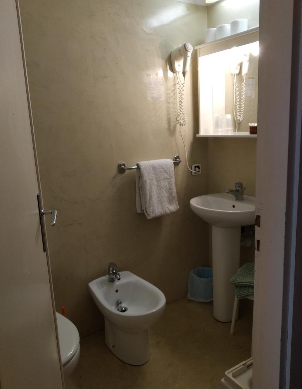 Hotel Lucciola Bordighera Eksteriør billede