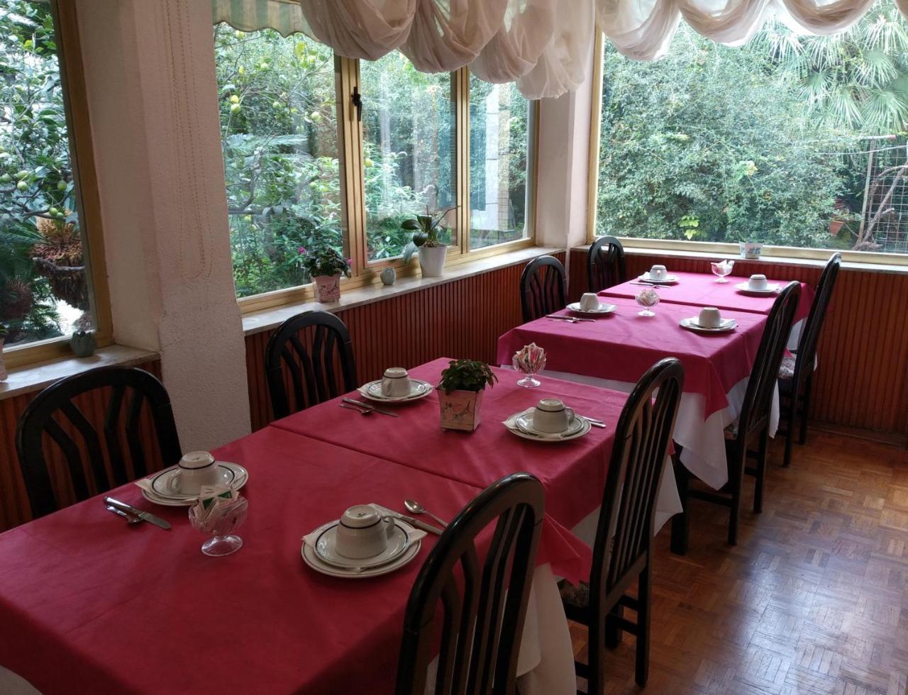 Hotel Lucciola Bordighera Eksteriør billede