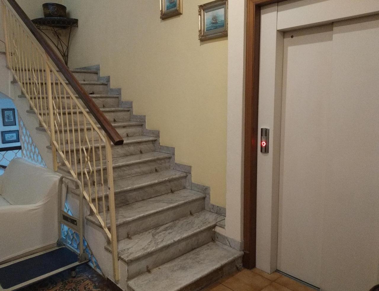 Hotel Lucciola Bordighera Eksteriør billede