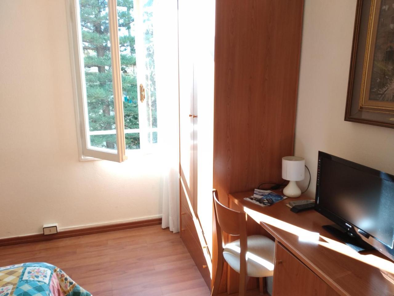 Hotel Lucciola Bordighera Eksteriør billede