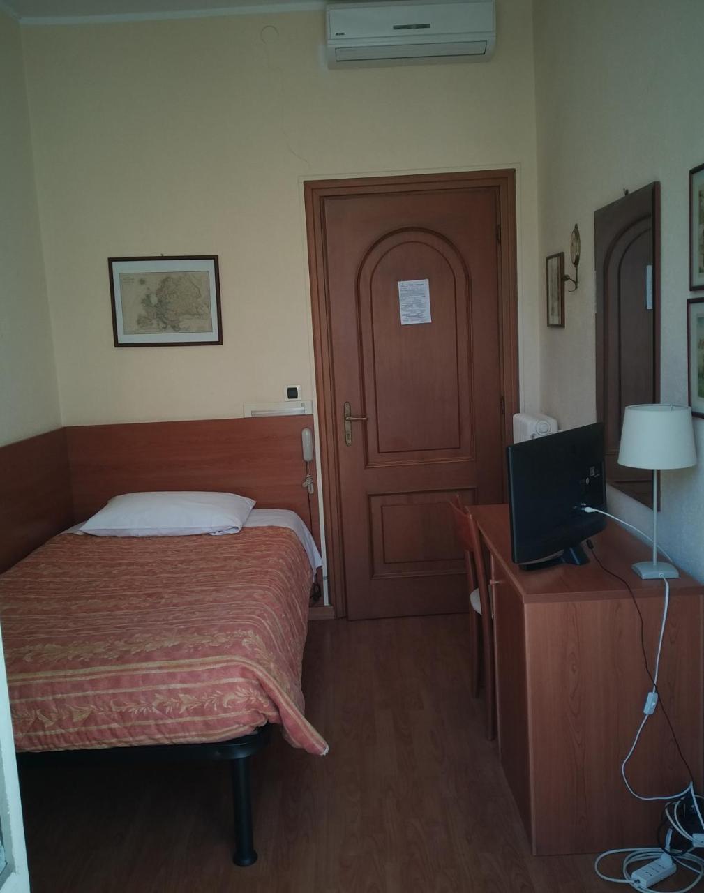 Hotel Lucciola Bordighera Eksteriør billede