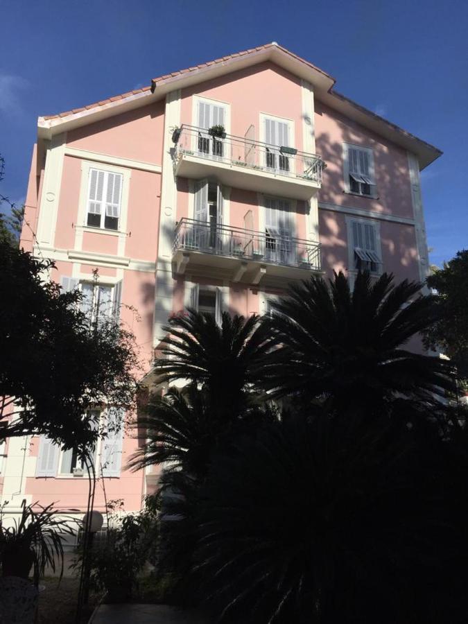 Hotel Lucciola Bordighera Eksteriør billede